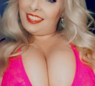 AVAILABLE NOW!! Busty Blonde Goddess Let's have some fun!!!